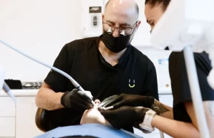 Implants Dentals a la Rehabilitació Completa
